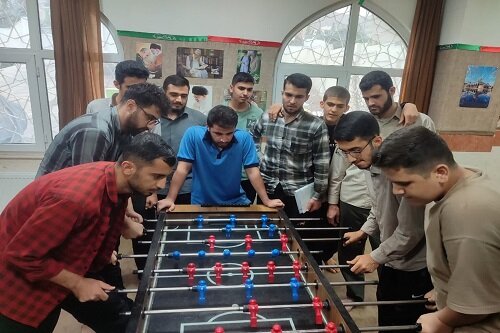 مسابقات فوتبال دستی چهارمین جشنواره فرهنگی ورزشی طلاب صحنه برگزار شد+عکس