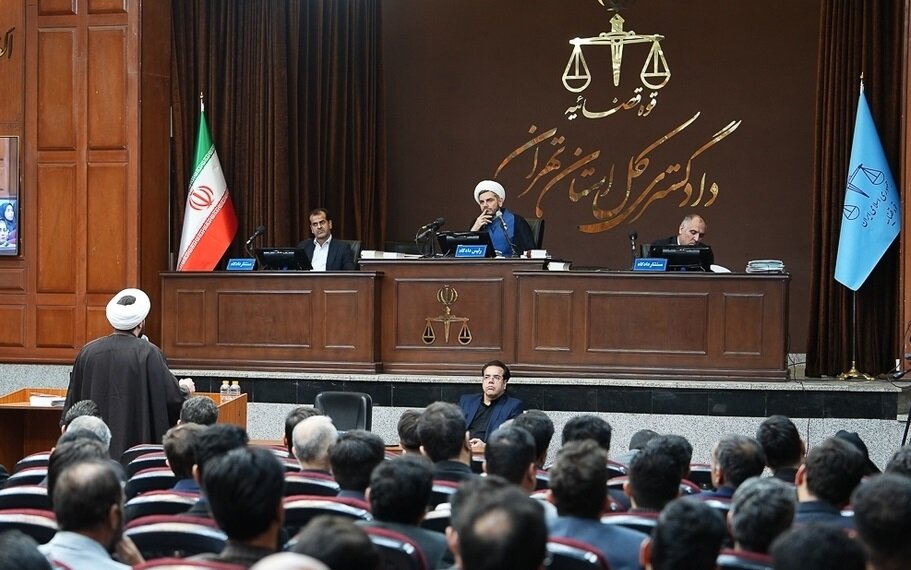 برگزاری دادگاه رسیدگی به اتهامات ۱۰۴ نفر از اعضای سازمان مجاهدین خلق