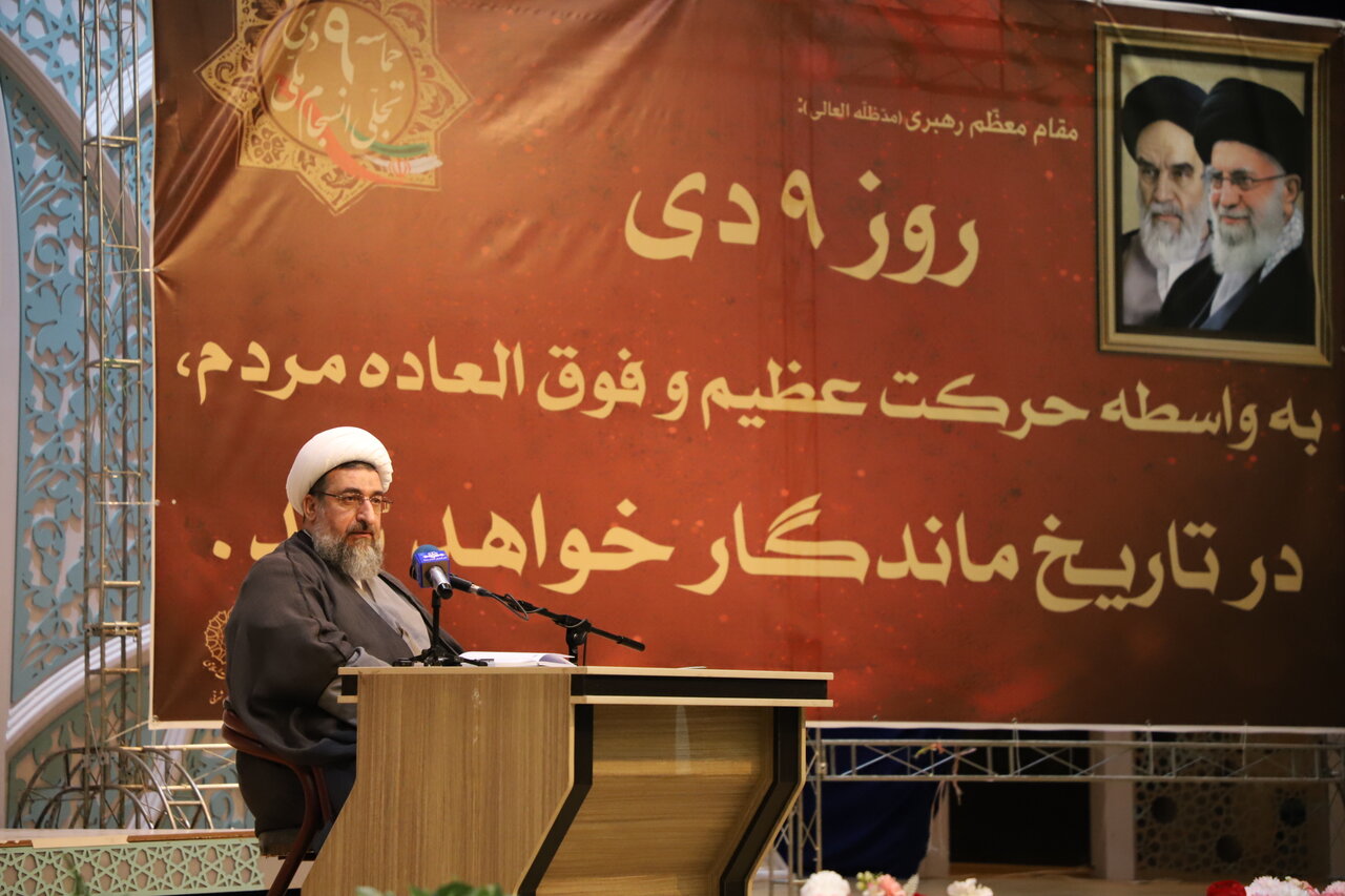 تبریز همواره در خط مقدم دفاع از ولایت و نظام ایستاده است