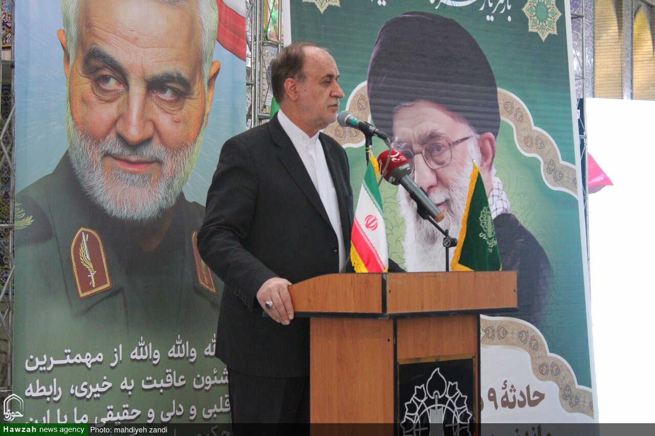 تکلیف اصلی جبهه انقلاب معرفی اسلام ناب به دنیا است/ جنگ امروز، اقتصادی و تبلیغاتی است