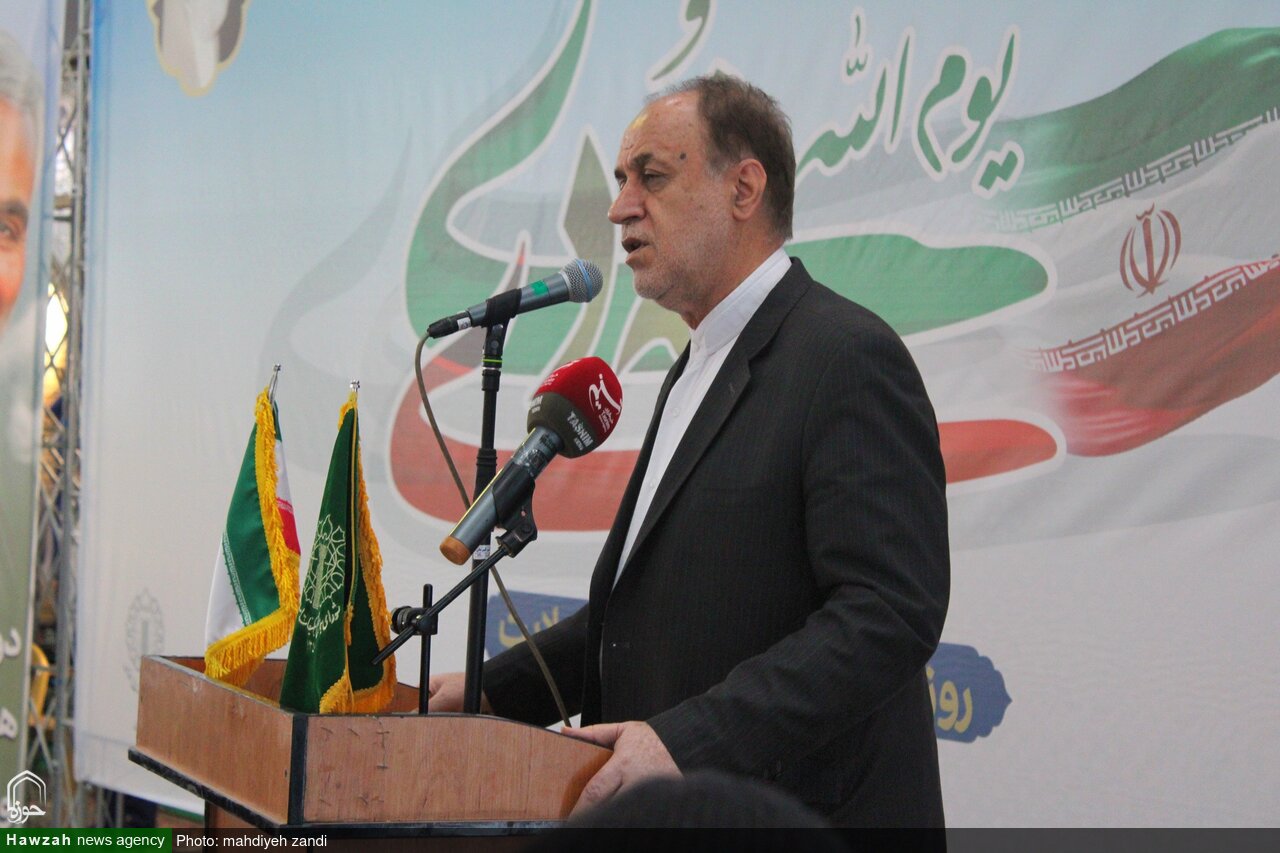 تکلیف اصلی جبهه انقلاب معرفی اسلام ناب به دنیا است/ جنگ امروز، اقتصادی و تبلیغاتی است