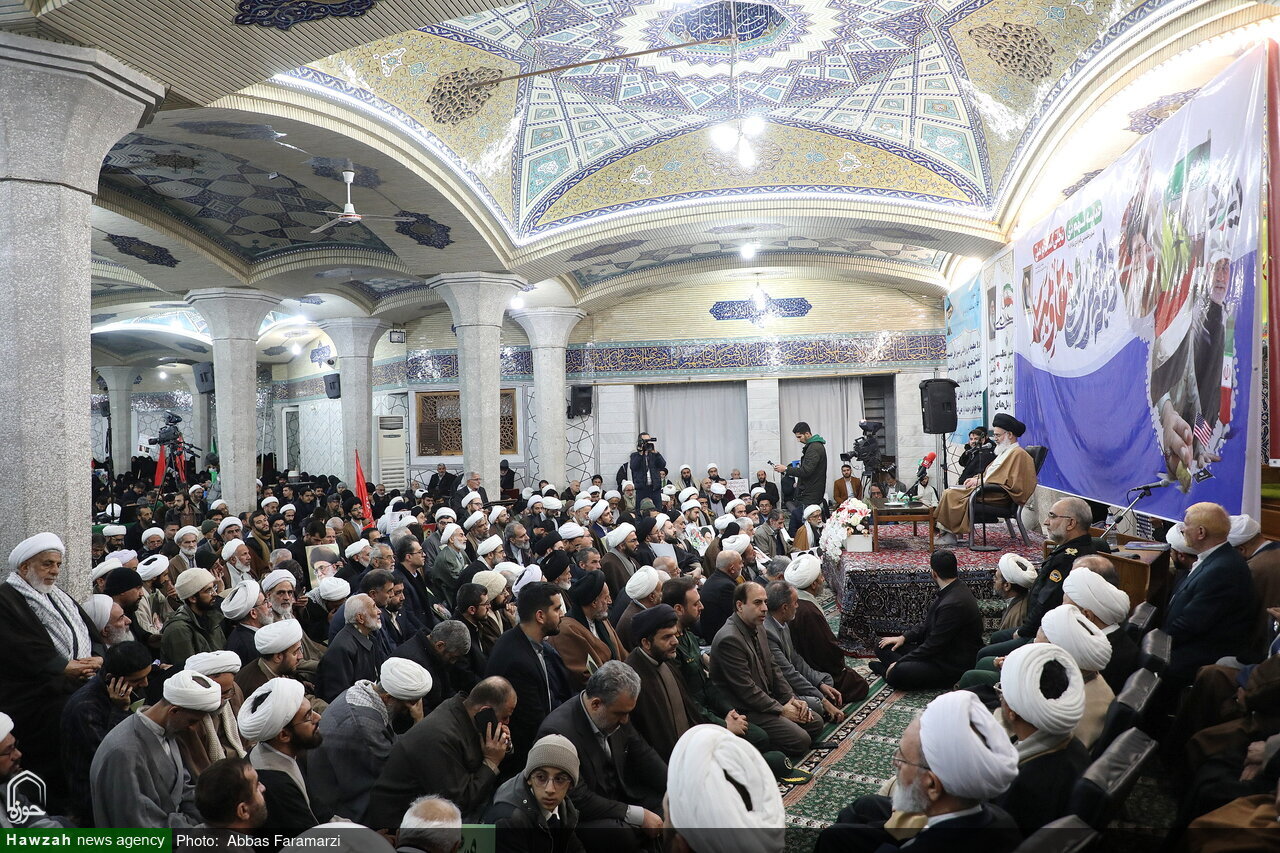 क़ुम में यौम अल्लाह 9 दी को ऐतिहासिक इज्तिमा, इन्क़ेलाब और विलायत के साथ मनाया गया