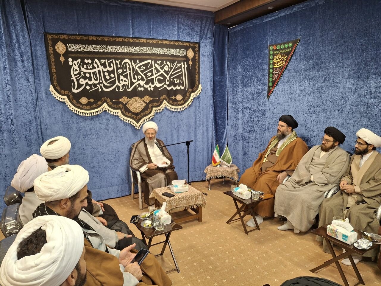 خدمت به مردم بهترین تبلیغ دین است/ وحدت رمز بقای کشور