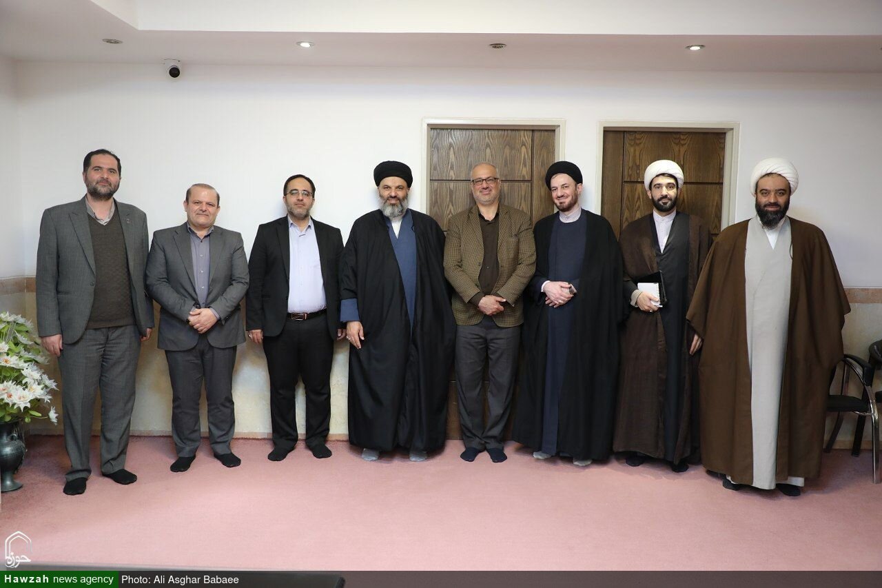 نشست هم‌اندیشی و هم افزایی حوزه علمیه و صدا و سیمای یزد برگزار شد+ تصاویر