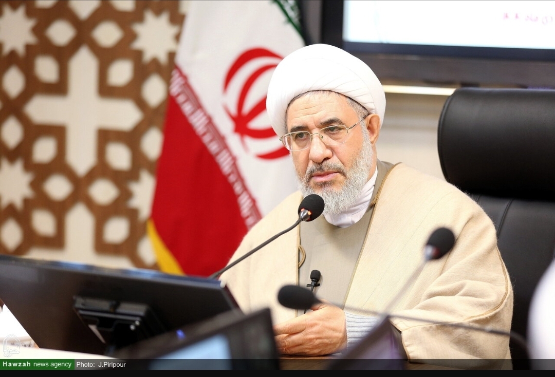 La réponse ferme et décisive de l'ayatollah Araki aux menaces de Washington