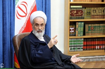 اعتکاف باید مردمی بماند و به کانون تعمیق معرفت نسل جوان تبدیل شود