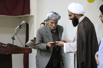 تصاویر/ مراسم تجلیل از پدران شهداء در شهرستان دهلران