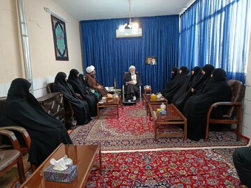 طلاب مانند یاران امام علی(ع) اسوه اخلاق و جهاد علمی باشند