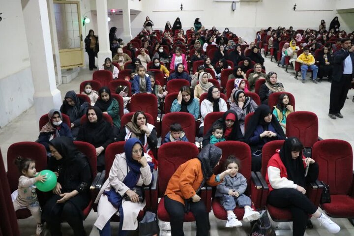 تصاویر/مراسم تجلیل از پدران شهداء در شهرستان دهلران