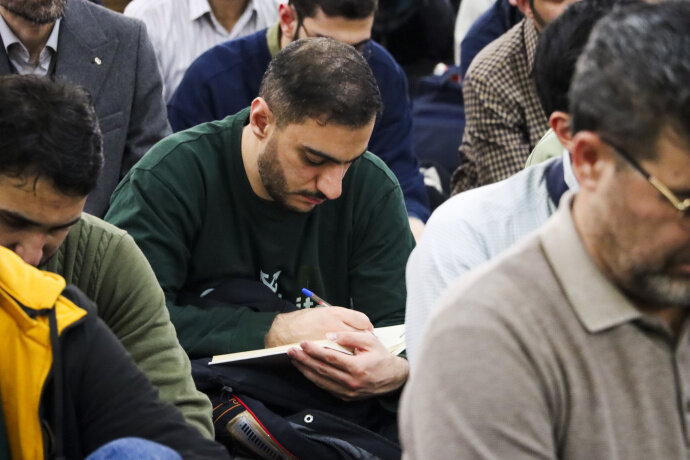 تصاویر/ درس اخلاق حجت الاسلام والمسلمین یزدان پناه در مسجد شهید مطهری