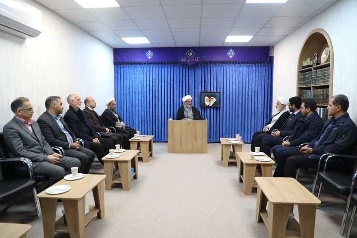 تصاویر/ نماینده ولی فقیه در استان سمنان در دیدار با سرپرست دانشگاه آزاد اسلامی استان سمنان