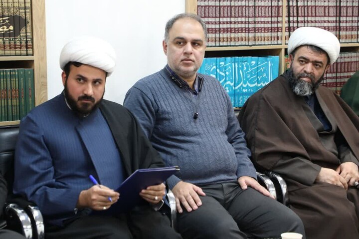 تصاویر/ جلسه ستاد مردمی راهبری اعتکاف استان سمنان با حضور نماینده ولی فقیه در استان