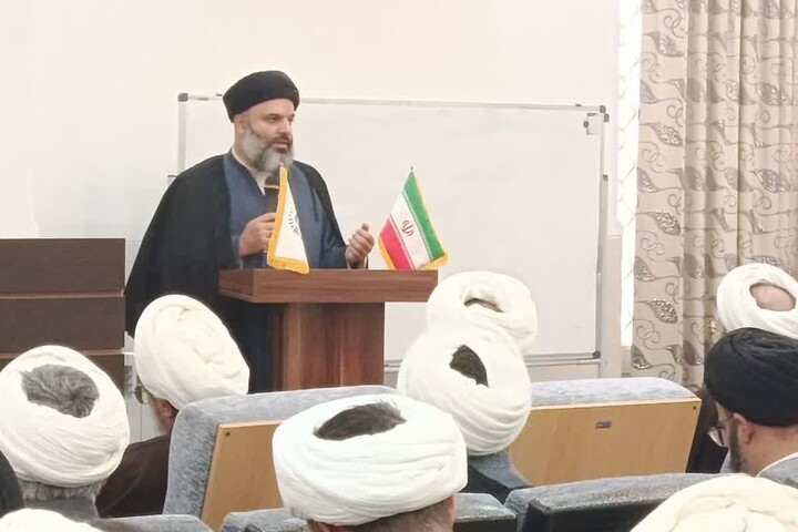 تصاویر/ دوره تکمیلی تعالی مدیران، کادر و اساتید حوزه علمیه استان یزد آغاز شد