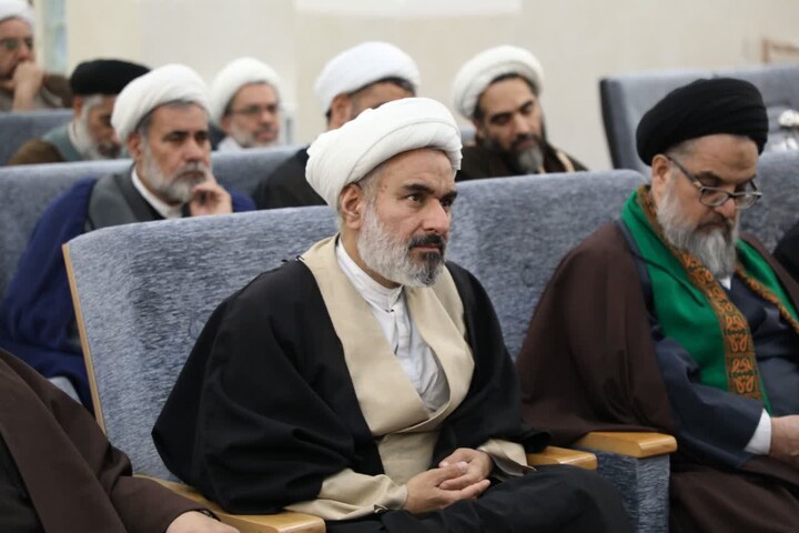 تصاویر/ دوره تکمیلی تعالی مدیران، کادر و اساتید حوزه علمیه استان یزد آغاز شد