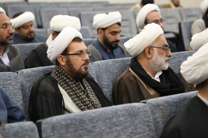 تصاویر/ دوره تکمیلی تعالی مدیران، کادر و اساتید حوزه علمیه استان یزد آغاز شد