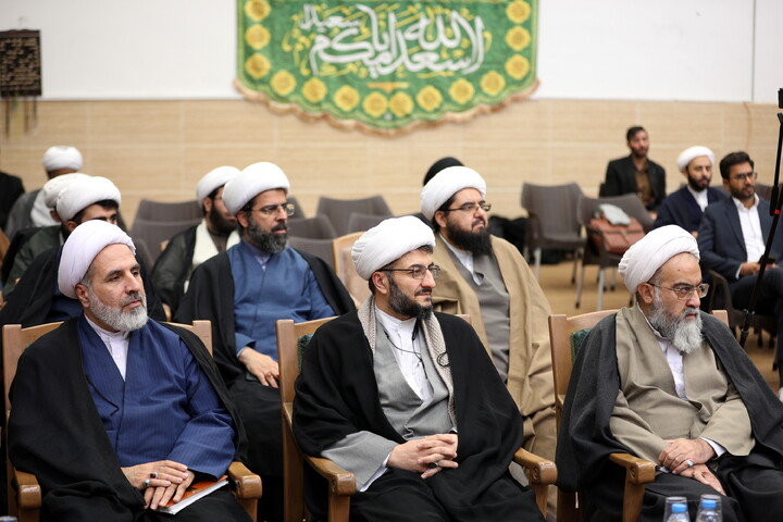 تصاویر/نشست سالانه پژوهشکده امامت همراه با گزارش و برسی ویژه فعالیت ها و دستاوردهای هسته های پژوهشی