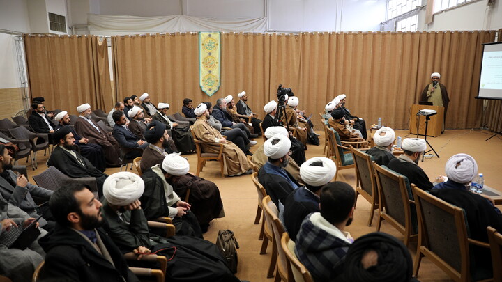 تصاویر/نشست سالانه پژوهشکده امامت همراه با گزارش و برسی ویژه فعالیت ها و دستاوردهای هسته های پژوهشی