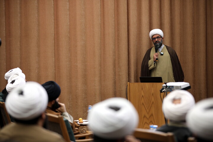 تصاویر/نشست سالانه پژوهشکده امامت همراه با گزارش و برسی ویژه فعالیت ها و دستاوردهای هسته های پژوهشی