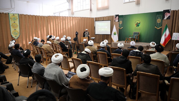 تصاویر/نشست سالانه پژوهشکده امامت همراه با گزارش و برسی ویژه فعالیت ها و دستاوردهای هسته های پژوهشی