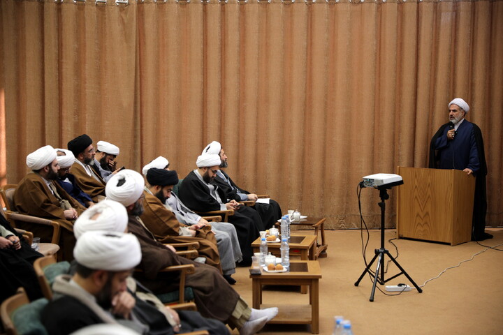 تصاویر/نشست سالانه پژوهشکده امامت همراه با گزارش و برسی ویژه فعالیت ها و دستاوردهای هسته های پژوهشی