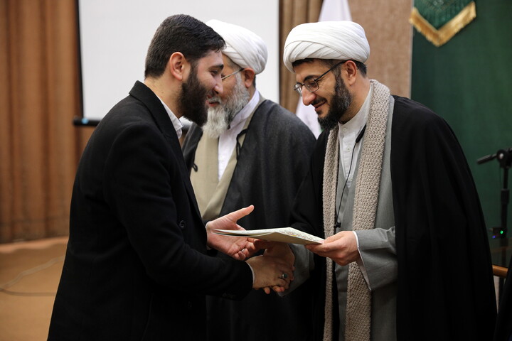 تصاویر/نشست سالانه پژوهشکده امامت همراه با گزارش و برسی ویژه فعالیت ها و دستاوردهای هسته های پژوهشی