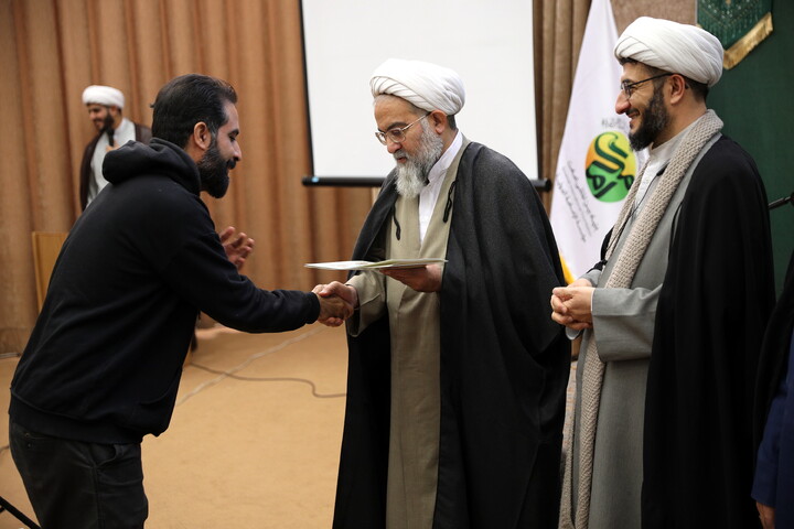 تصاویر/نشست سالانه پژوهشکده امامت همراه با گزارش و برسی ویژه فعالیت ها و دستاوردهای هسته های پژوهشی