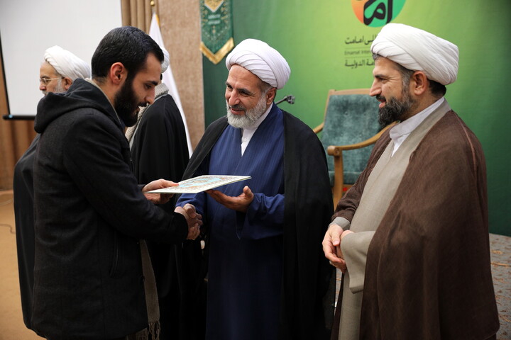 تصاویر/نشست سالانه پژوهشکده امامت همراه با گزارش و برسی ویژه فعالیت ها و دستاوردهای هسته های پژوهشی