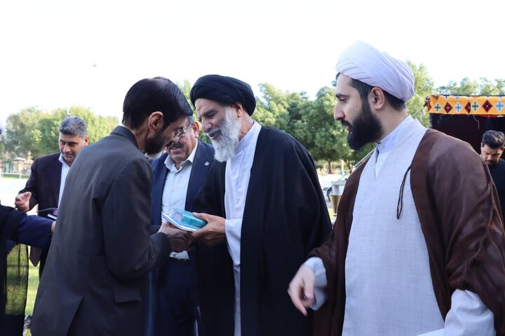 جشن متفاوت تجلیل از کارکان آموزش و پرورش در اهواز