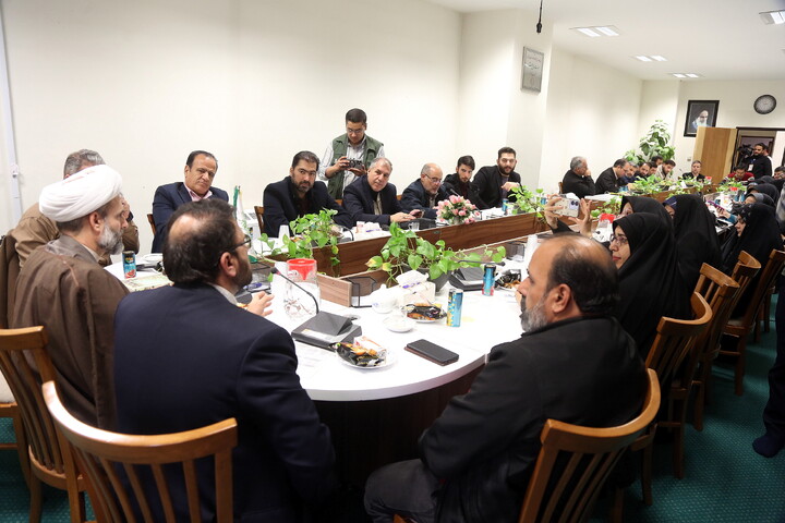 تصاویر/ بازدید ویژه خبرنگاران از آستان مقدس حضرت فاطمه معصومه (سلام‌الله‌علیها)