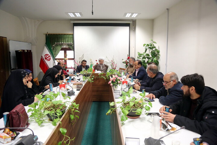 تصاویر/ بازدید ویژه خبرنگاران از آستان مقدس حضرت فاطمه معصومه (سلام‌الله‌علیها)