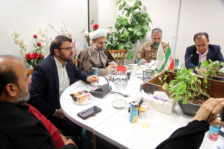 تصاویر/ بازدید ویژه خبرنگاران از آستان مقدس حضرت فاطمه معصومه (سلام‌الله‌علیها)