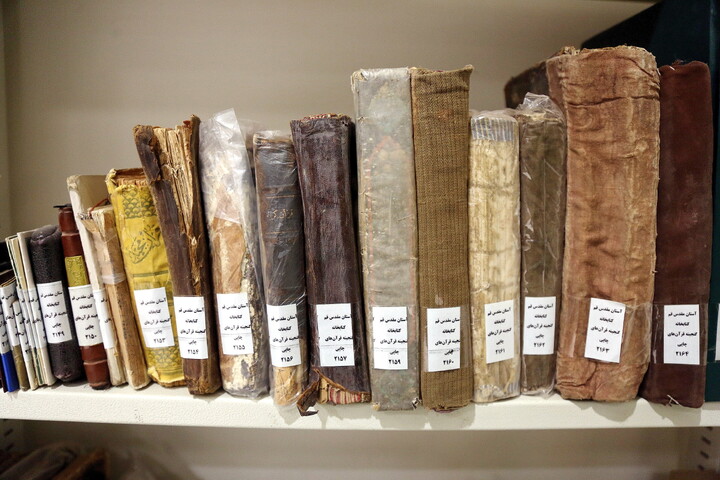 تصاویر/ بازدید ویژه خبرنگاران از آستان مقدس حضرت فاطمه معصومه (سلام‌الله‌علیها)