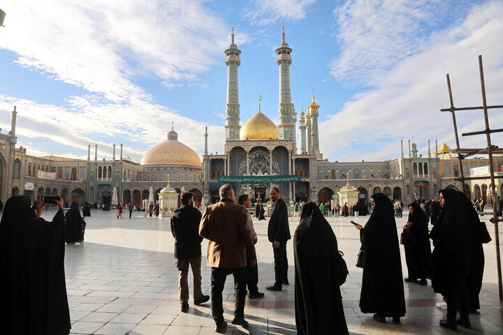 تصاویر/ بازدید ویژه خبرنگاران از آستان مقدس حضرت فاطمه معصومه (سلام‌الله‌علیها)