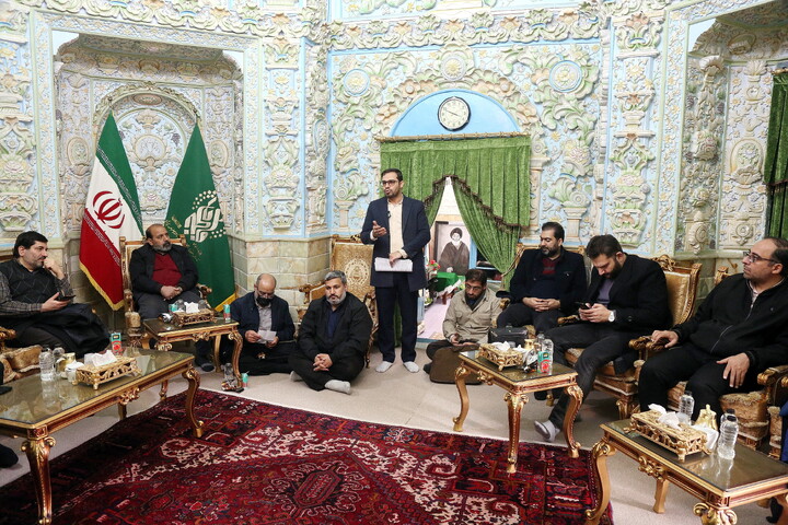 تصاویر/ بازدید ویژه خبرنگاران از آستان مقدس حضرت فاطمه معصومه (سلام‌الله‌علیها)