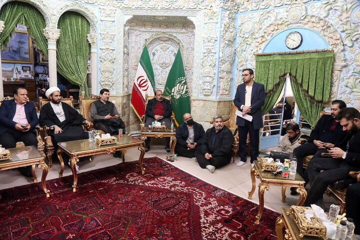 تصاویر/ بازدید ویژه خبرنگاران از آستان مقدس حضرت فاطمه معصومه (سلام‌الله‌علیها)