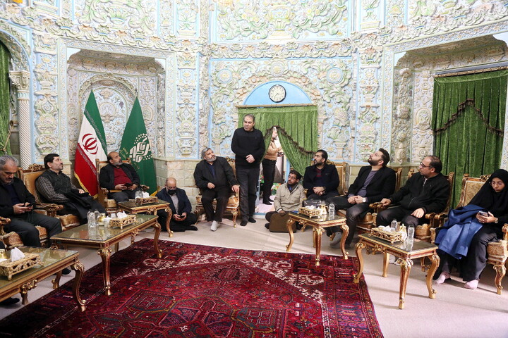 تصاویر/ بازدید ویژه خبرنگاران از آستان مقدس حضرت فاطمه معصومه (سلام‌الله‌علیها)