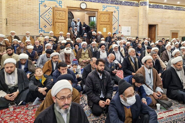 تصاویر/ دیدار طلاب و فضلای اصفهانی ساکن قم با نماینده ولی فقیه در استان اصفهان