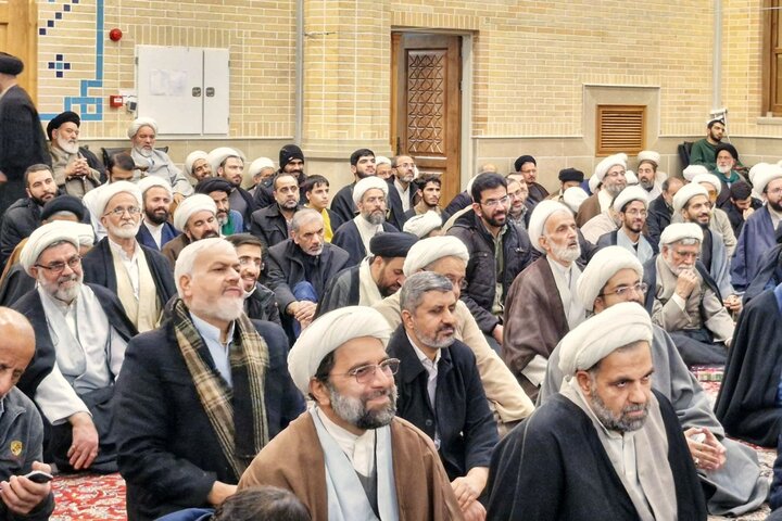 تصاویر/ دیدار طلاب و فضلای اصفهانی ساکن قم با نماینده ولی فقیه در استان اصفهان