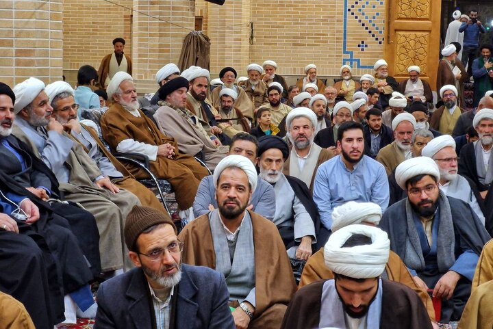 تصاویر/ دیدار طلاب و فضلای اصفهانی ساکن قم با نماینده ولی فقیه در استان اصفهان