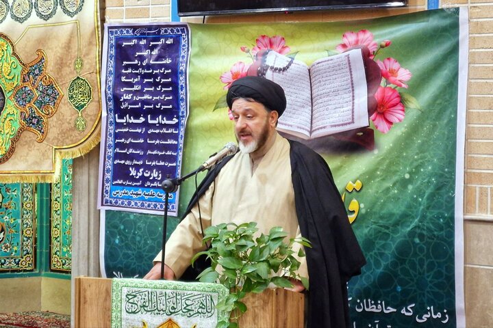 تصاویر/ دیدار طلاب و فضلای اصفهانی ساکن قم با نماینده ولی فقیه در استان اصفهان