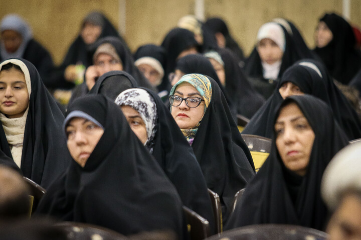 تصاویر/ جشن خانوادگی ولادت باسعادت امام جواد ع و حضرت امیرالمومنین ع و گرامیداشت روز پدر دبیرستان متوسطه اول توحید