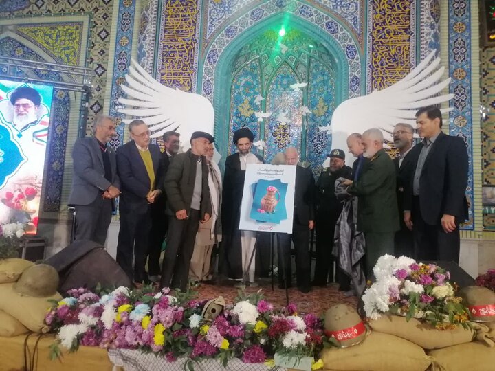 تصاویر/یادواره شهدای حسن آبادکاشان همراه باگرامیداشت شهدای جنگ 12روزه