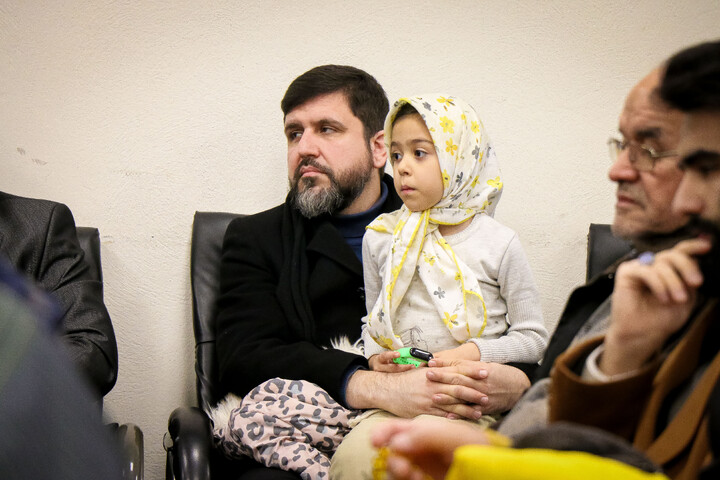 تصاویر/ جشن خانوادگی ولادت باسعادت امام جواد ع و حضرت امیرالمومنین ع و گرامیداشت روز پدر دبیرستان متوسطه اول توحید