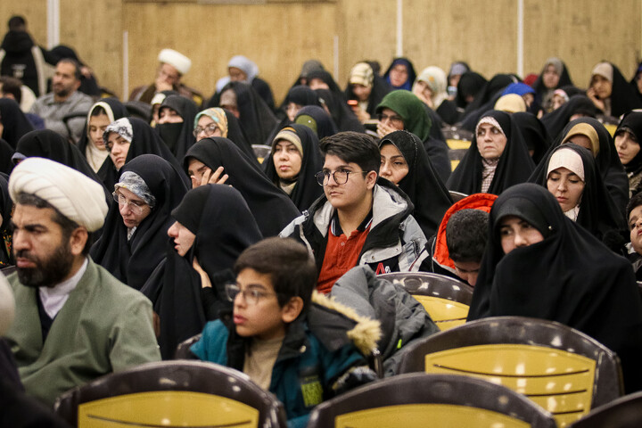 تصاویر/ جشن خانوادگی ولادت باسعادت امام جواد ع و حضرت امیرالمومنین ع و گرامیداشت روز پدر دبیرستان متوسطه اول توحید