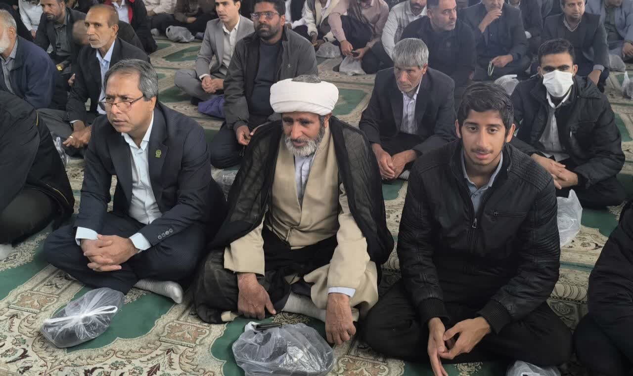 حضور اساتید و طلاب مدرسه علمیه امام صادق(ع) جیرفت در راهپیمایی یوم‌الله ۹ دی