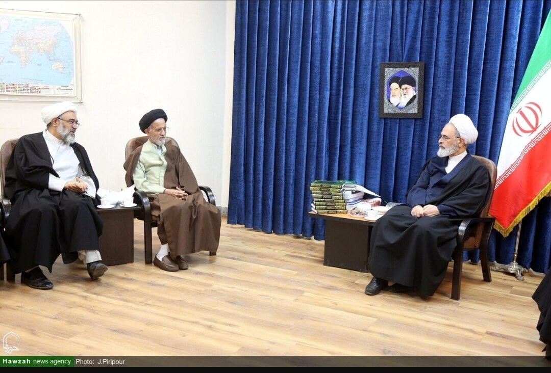 اعتکاف باید مردمی بماند و به کانون تعمیق معرفت نسل جوان تبدیل شود