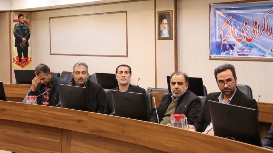 مراسم تکریم و معارفه دبیر ستاد اقامه نماز آران و بیدگل برگزارشد+ تصاویر