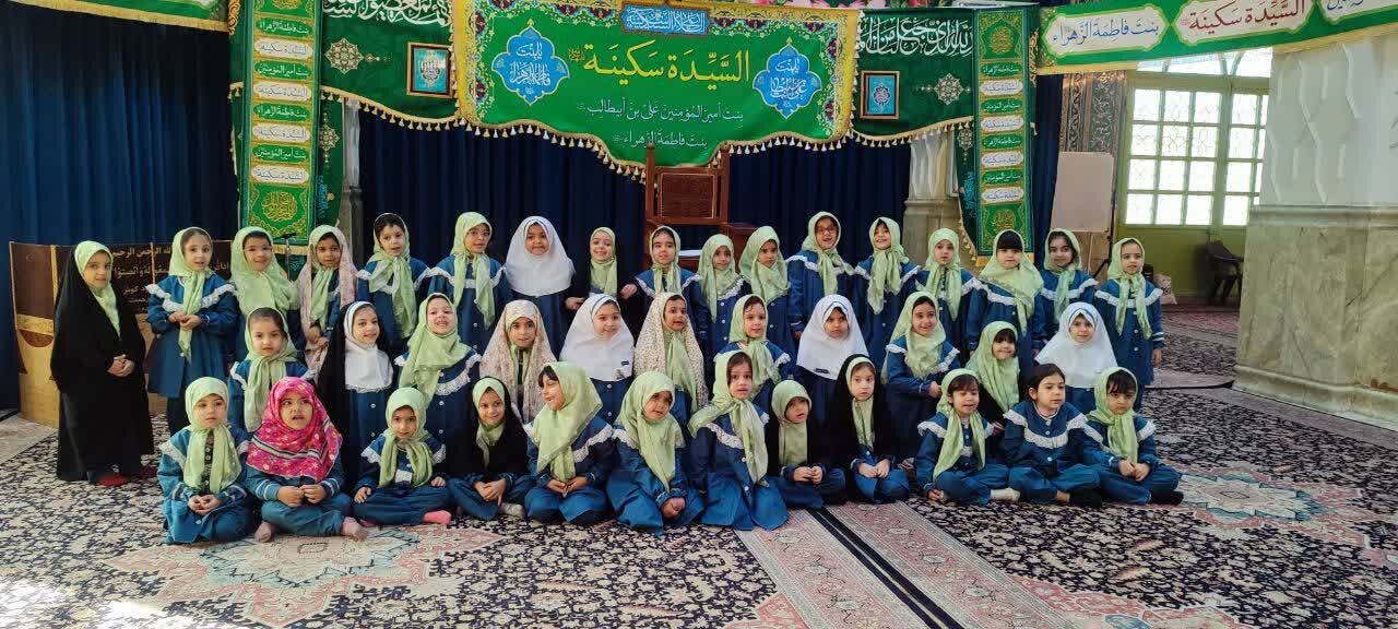 میزبانی امامزاده صالح(ع) فرحزاد از نوگلان پیش‌دبستانی