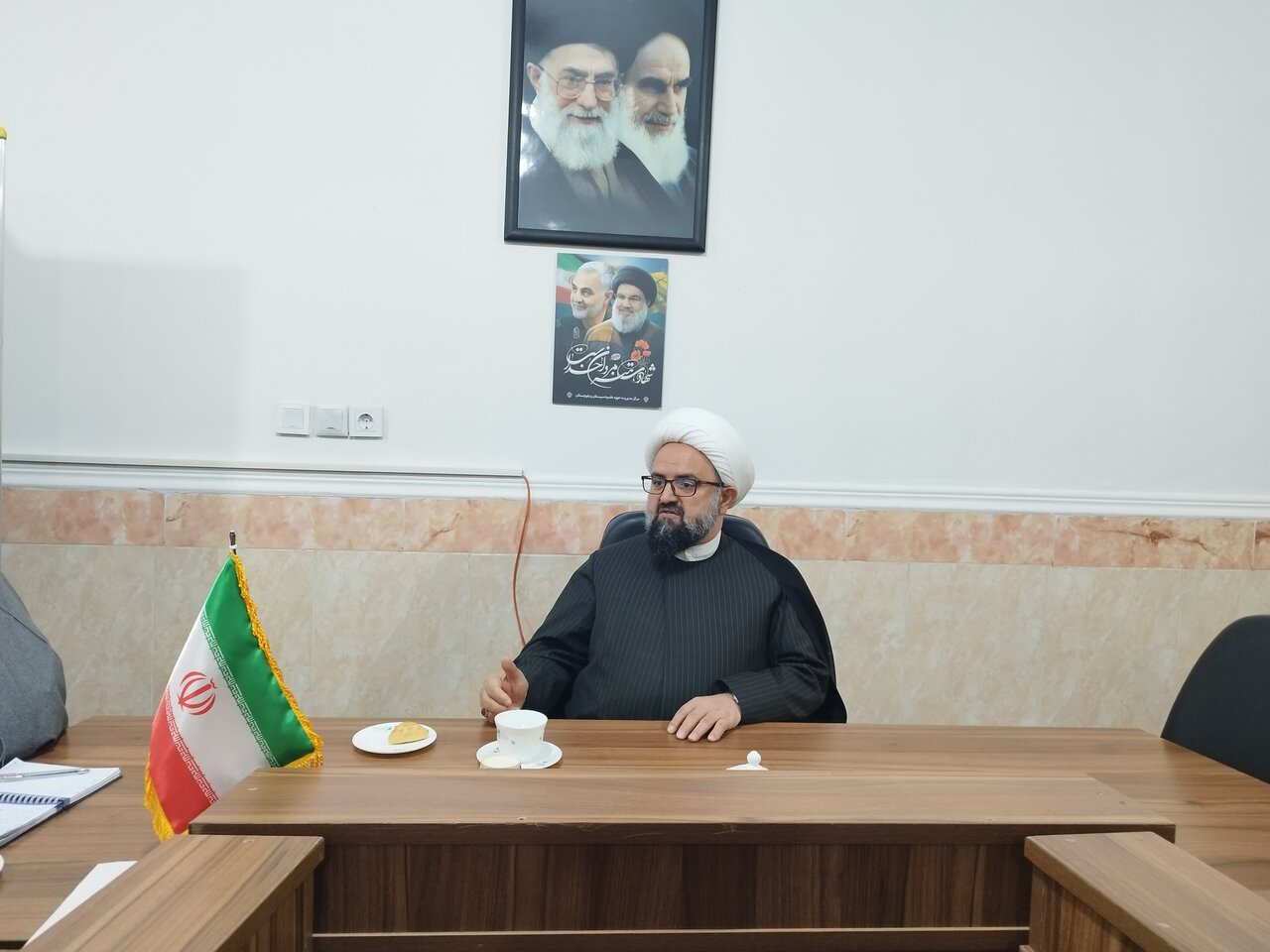 علم در نگاه اهل‌بیت(ع)، فراتر از آموزش فردی است