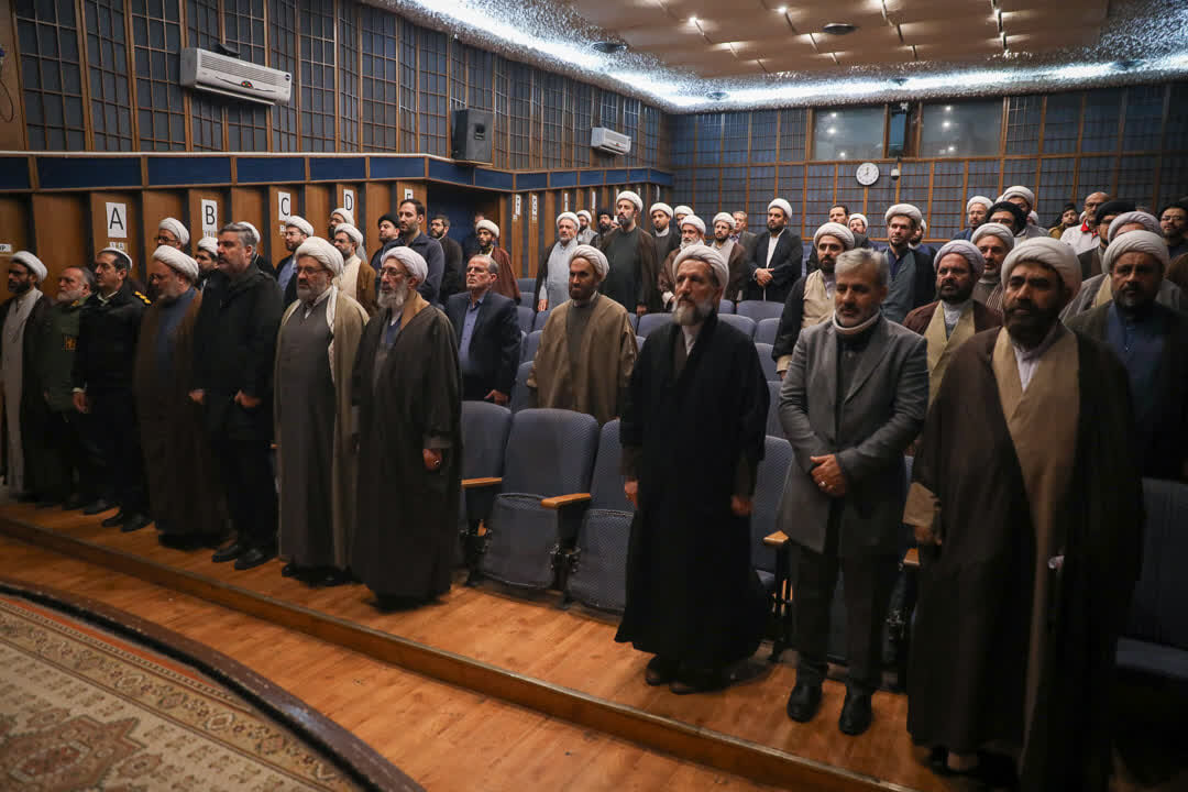 تبیین رسالت های الهی بر عهده عالمان آگاه و بابصیرت است